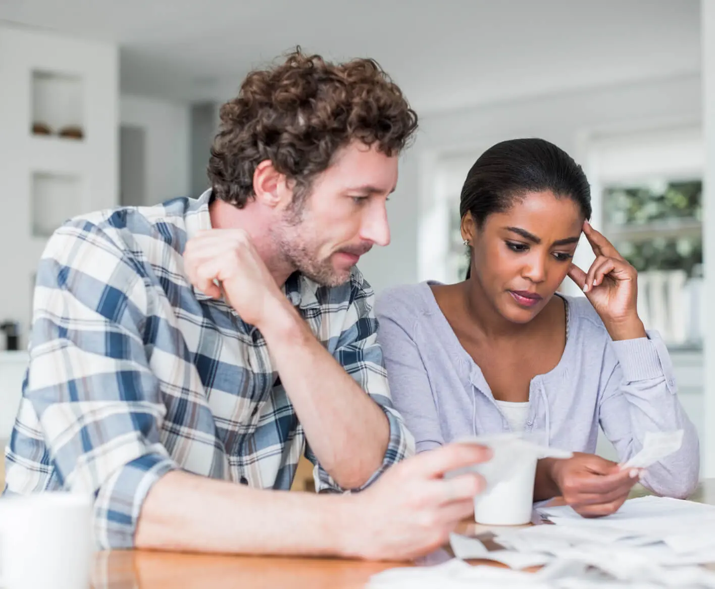 couple-doing-paperwork-bankrupt
